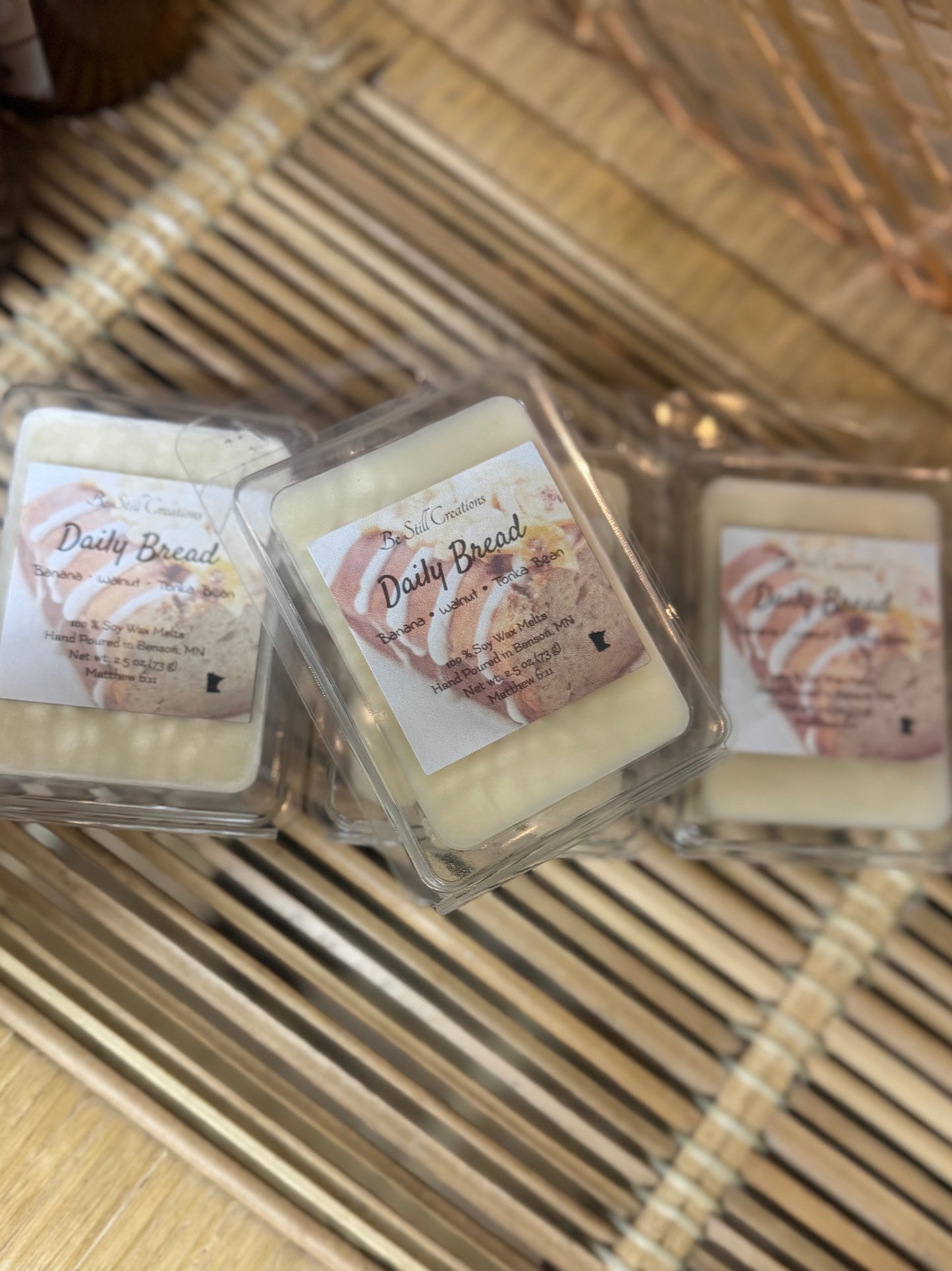 100% Soy wax melts. Banana, walnut and tonka bean scented wax melts