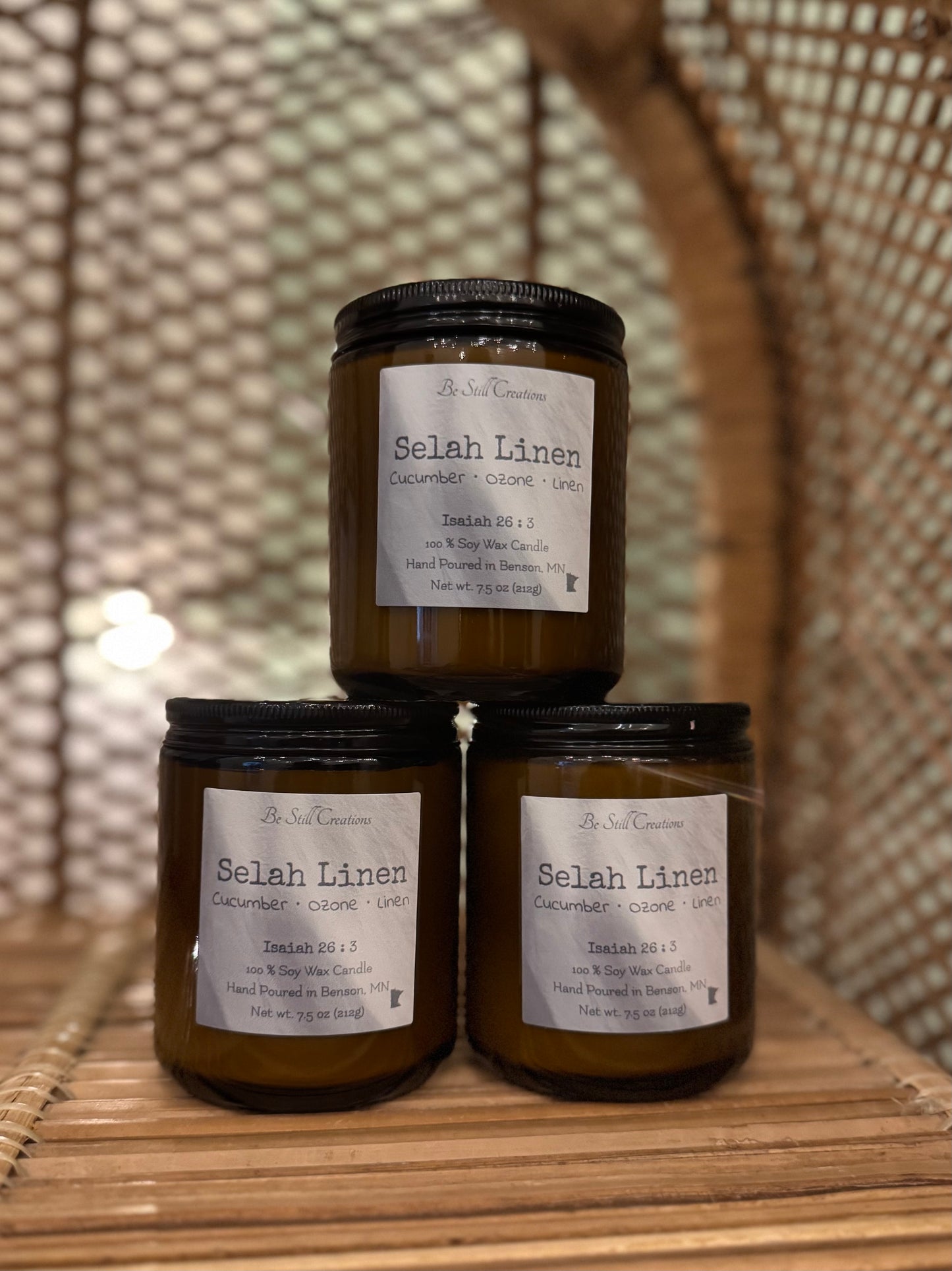 Selah Linen fresh clean scented candle, phthalate-free pet-friendly, 38+ hour burn time