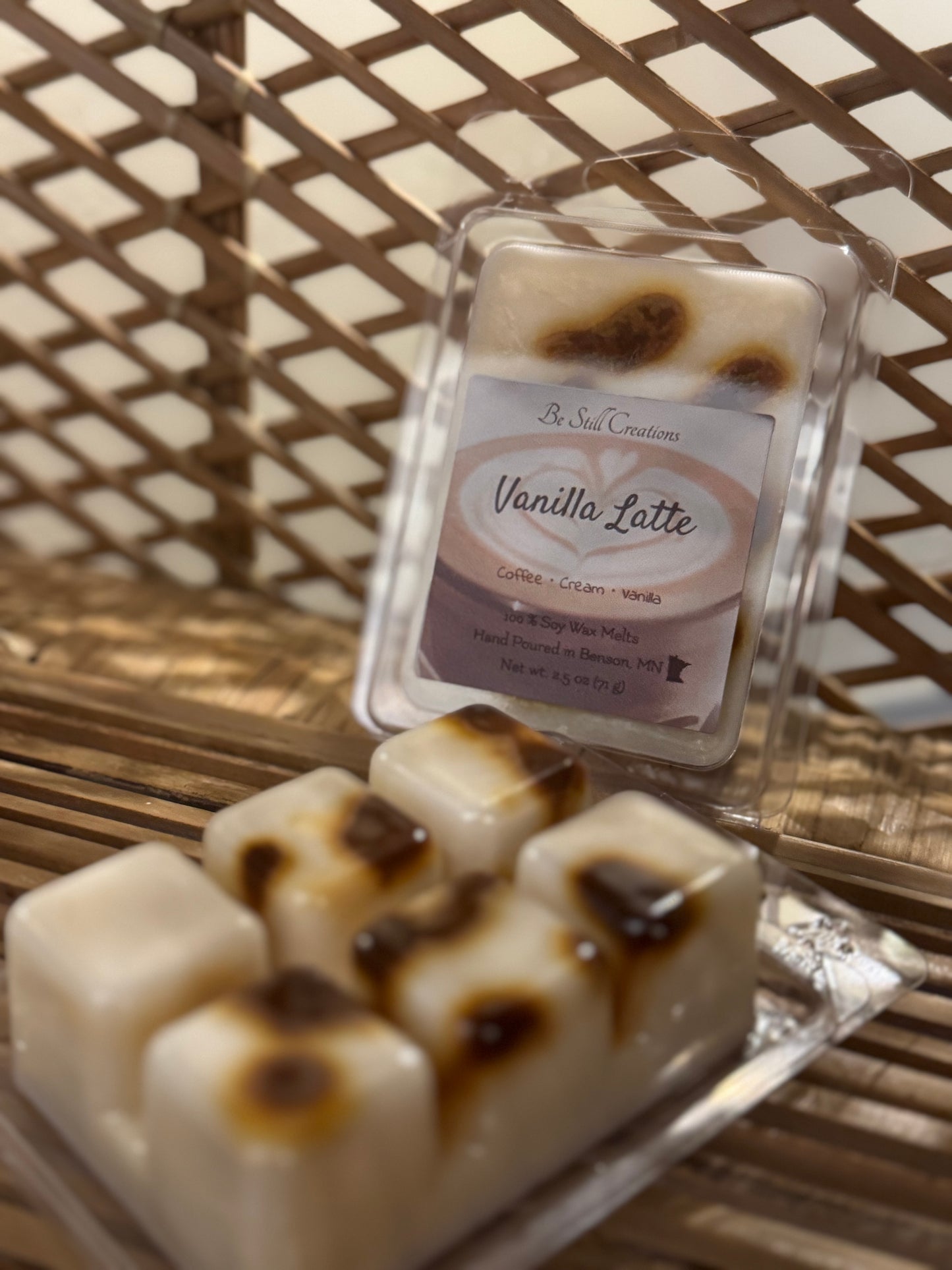 Vanilla latte coffee scented soy wax melts in clamshell package