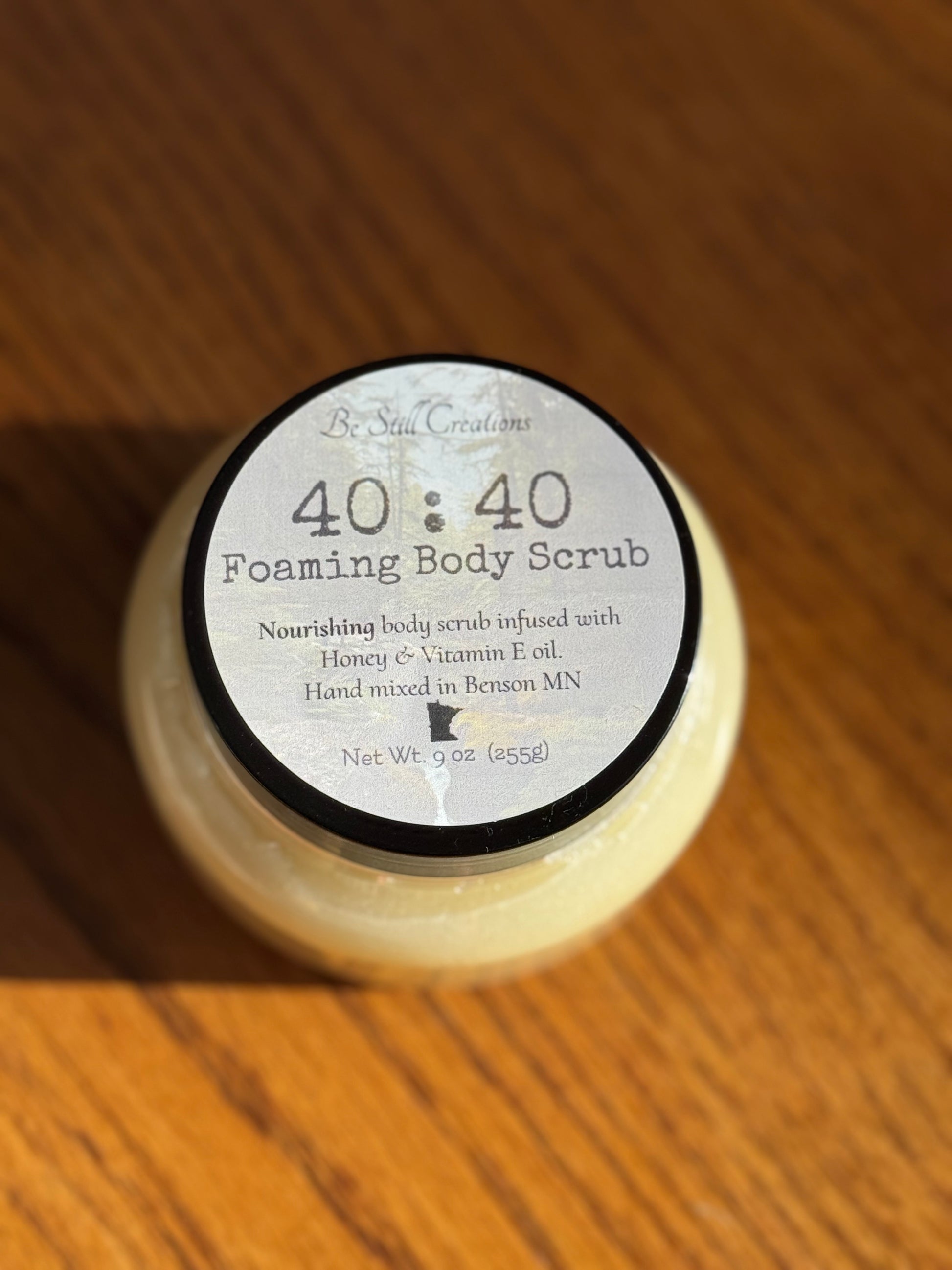 Foaming body scrub for men 