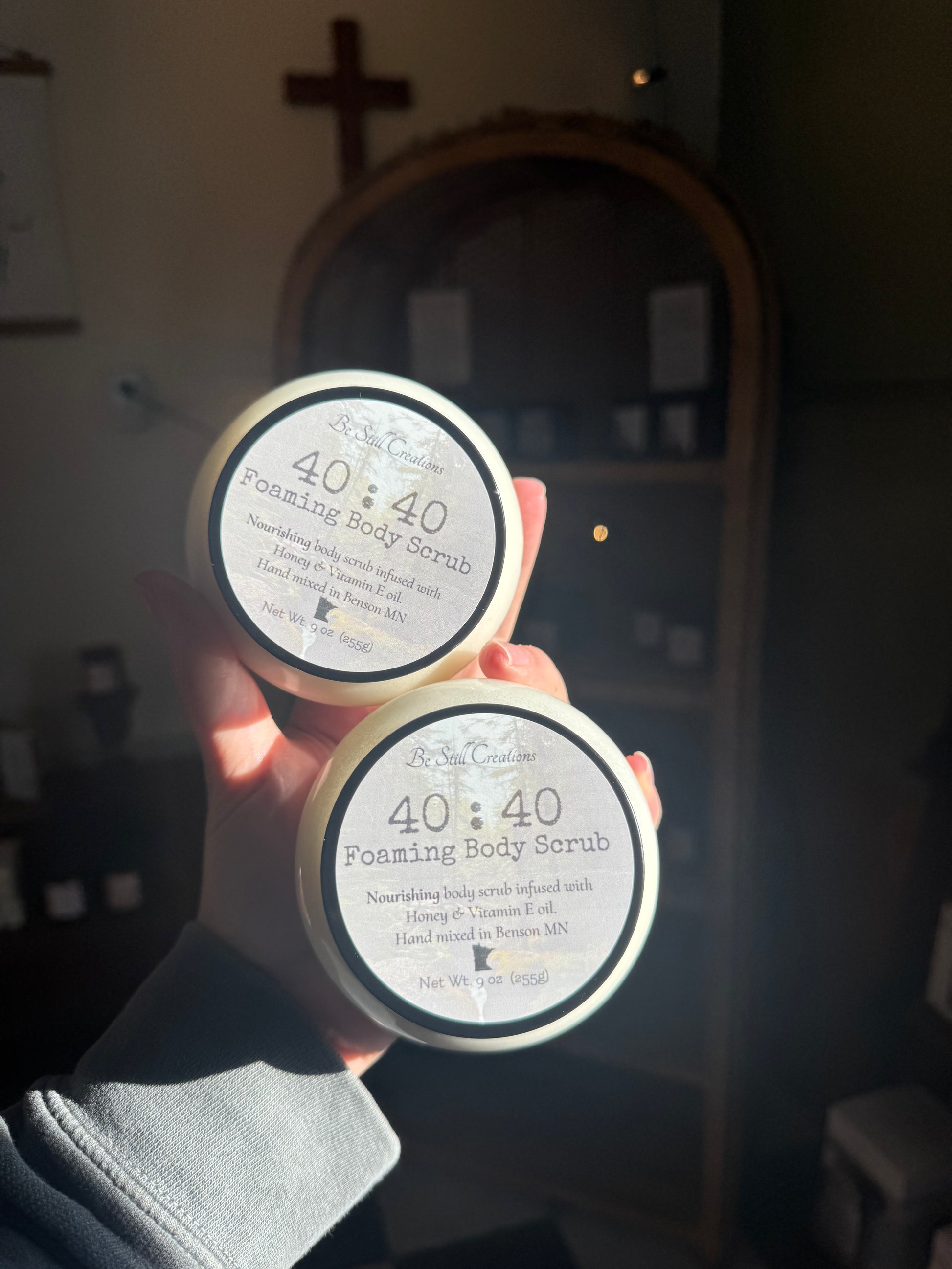 Foaming body scrub for men 